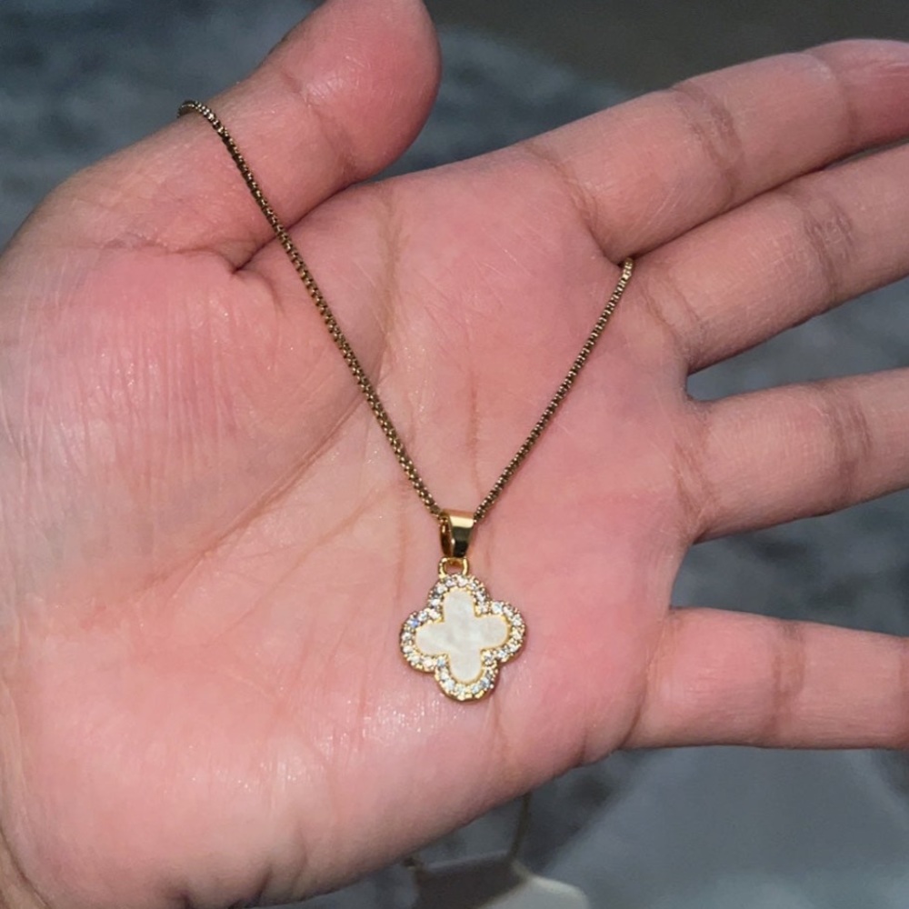 Stainless steel clover Necklace